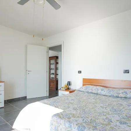 Holiday home 5 Bedroom Beautiful In Cipressa